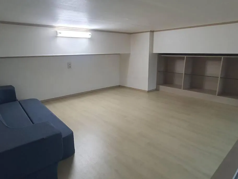 Apartment Located 10 Meters From Sungshin Women'S University Station, 10 Minutes To Myeongdong By Subway, Accommodates Up To 3 People, 3 Bus Stops To Seoul National University Hospital And Korea University Hospital